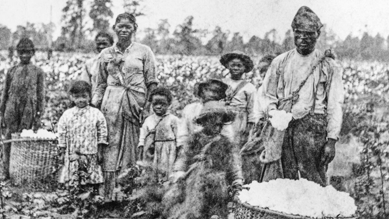 En 1619 llegaron los primeros esclavos africanos a Estados Unidos, país que aún busca la manera de reparar a las víctimas.