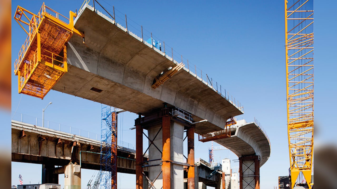Para los abogados expertos en infraestructura, hoy uno de los principales desafíos consiste en garantizar la seguridad jurídica durante toda la vida de los contratos.