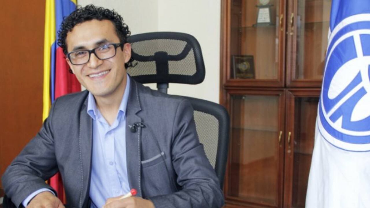 "La crisis nos ha llevado a la desfinanciación, hemos tenido que reducir las semanas de contratación de los profesores ocasionales y catedráticos": Rector de la Universidad Pedagógica