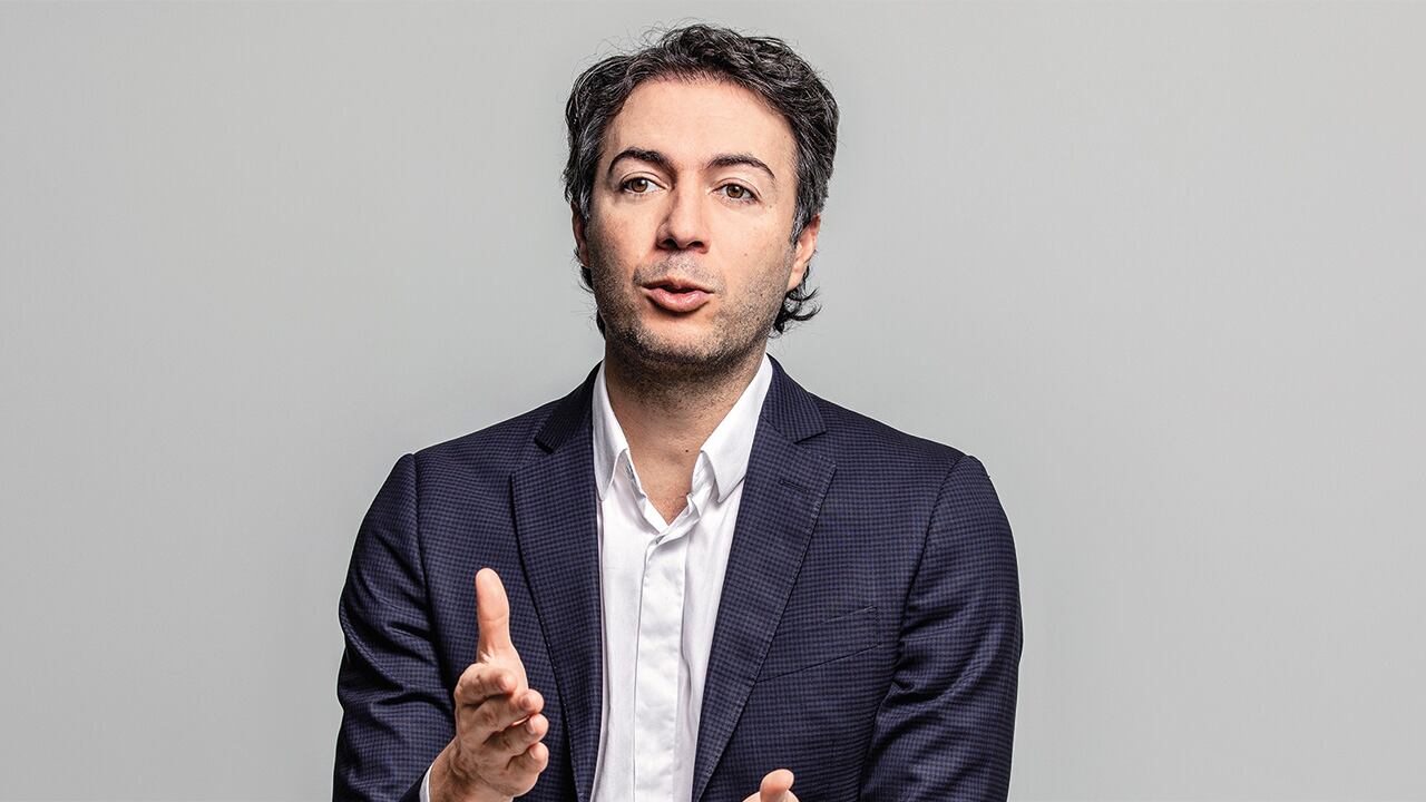 Daniel Quintero volvió a la contienda a última hora y llegó a la consulta del Frente por la Vida. 