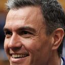 Pedro Sánchez muestra su felicidad en el Congreso luego que la moción de censura en su contra se hundiera