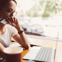 Los ciberdelincuentes presentan mensajes alarmantes para que las víctimas reaccionen rápidamente.