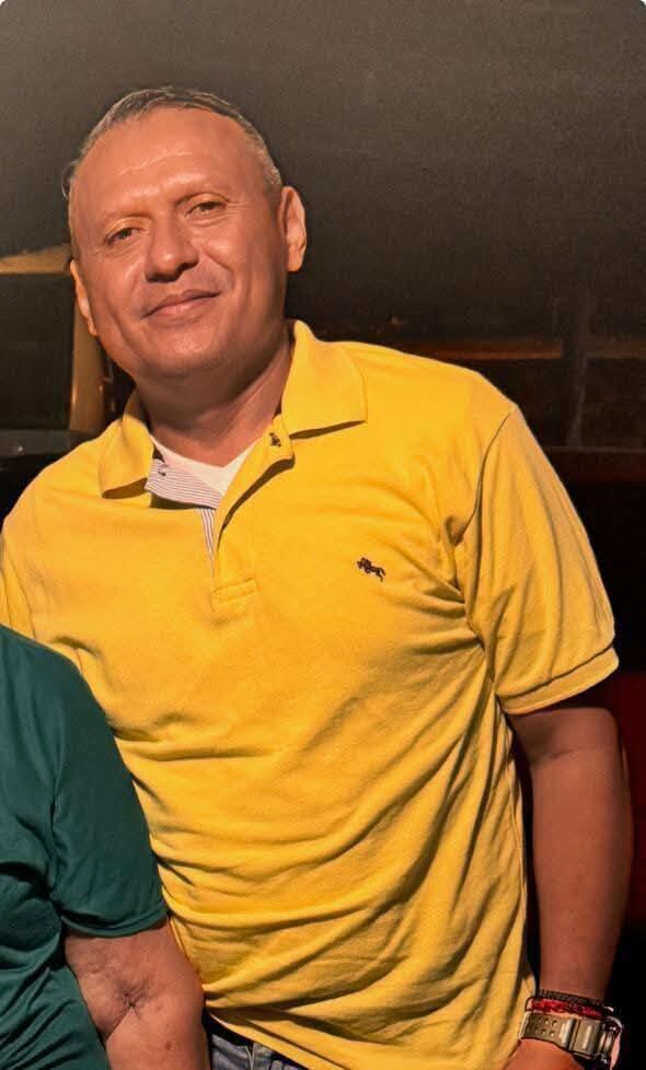 Luis Adriano Sanabria, de 58 años, fue arrastrado por una fuerte corriente de viento hacia Acacías, Meta, cuando practicaba parapente.