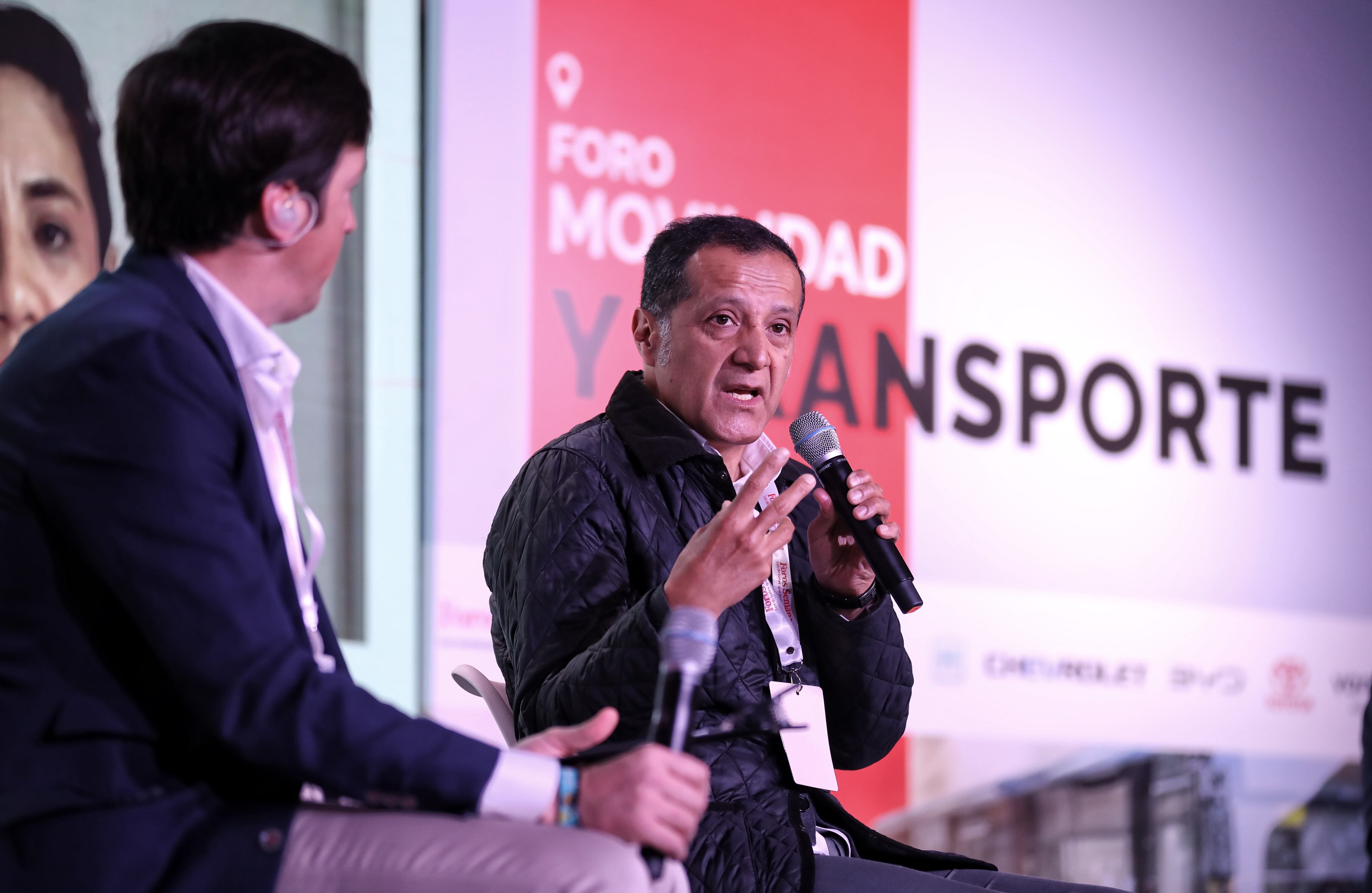 De acuerdo con Ricardo Montezuma, urbanista y experto en movilidad, “si no hay intervenciones sobre nuestro comportamiento como individuos y el respeto por otros” no habrá una rápida reducción de los índices de siniestralidad en las vías.