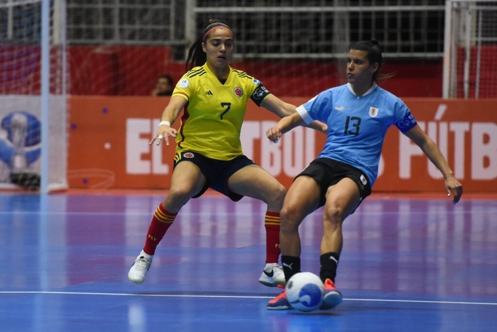 La Selección Colombia Femenina de Futsal consiguió una nueva victoria en la CONMEBOL Copa América, esta vez venciendo por 2 a 0 a Uruguay.