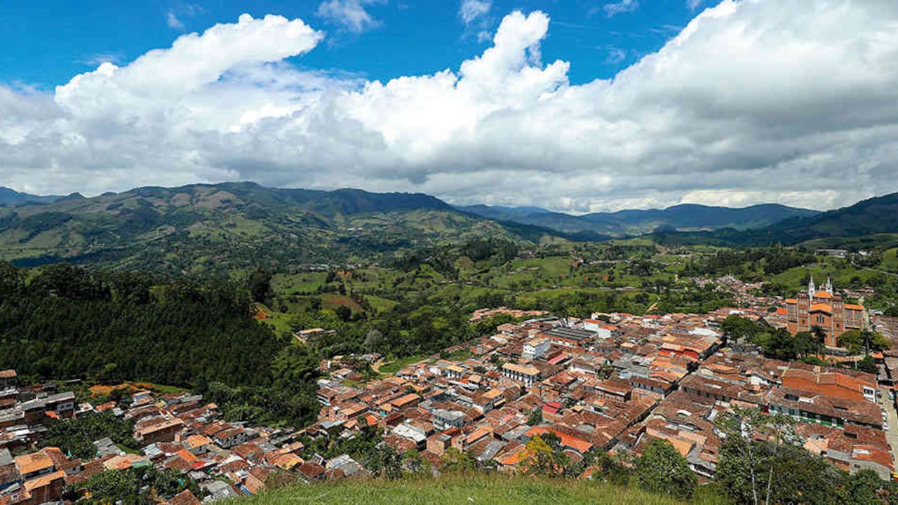 En Jericó, suroeste antioqueño, AngloGold piensa construir la mina de cobre subterránea más grande de Colombia.