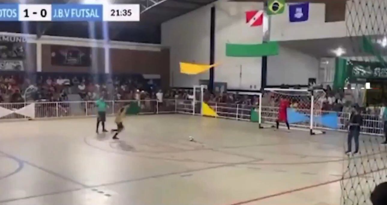 El momento quedó captado en video