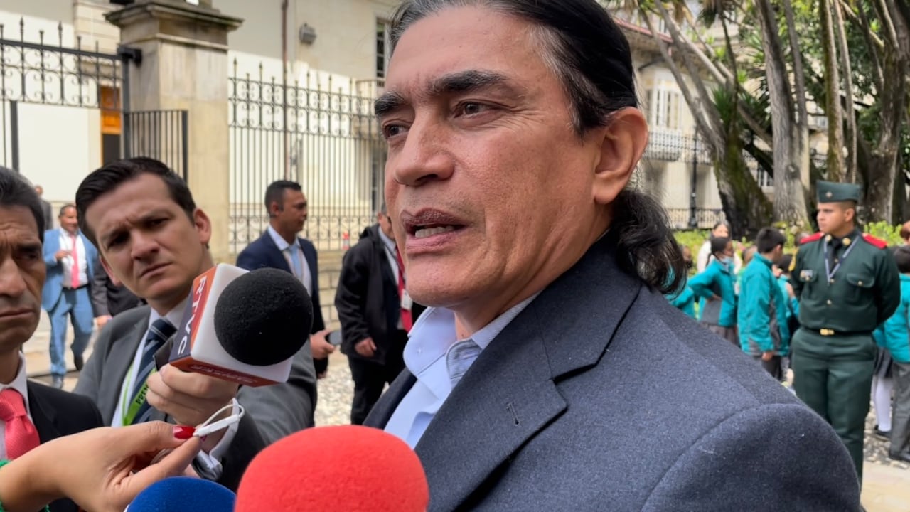 Senador Gustavo Bolívar reunión Casa de Nariño reforma tributaria