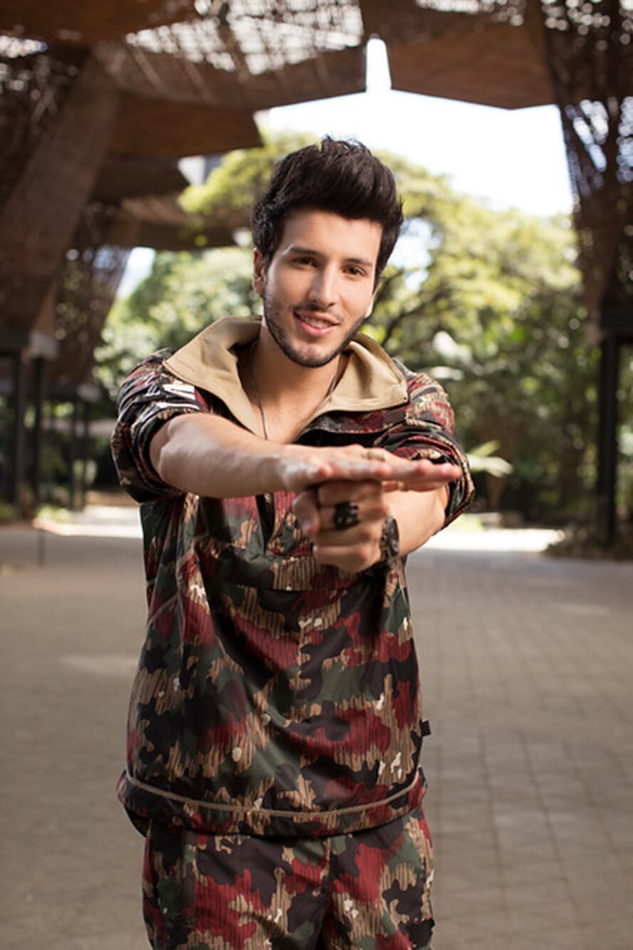 El cantante y compositor Sebastián Yatra, quien estuvo en Viña, será la cuota de música urbana que traerá sorpresas a los participantes del concurso.