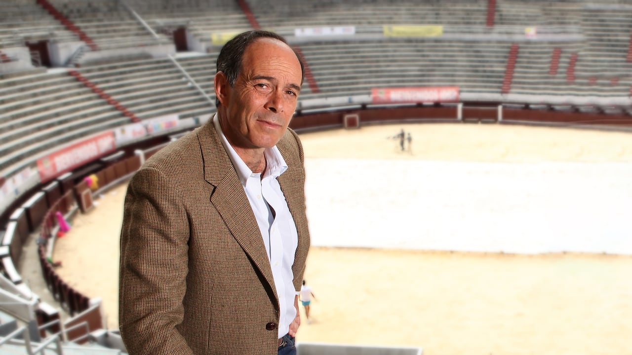 Para Gonzalo Sanz de Santamaría, "van a ir por todas las expresiones culturales con animales. Una por una, al abrir la caja de pandora del prohibicionismo".
FOTO: KAREN SALAMANCA
REVISTA JETSET
09 DE NOVIEMBRE DE 2020