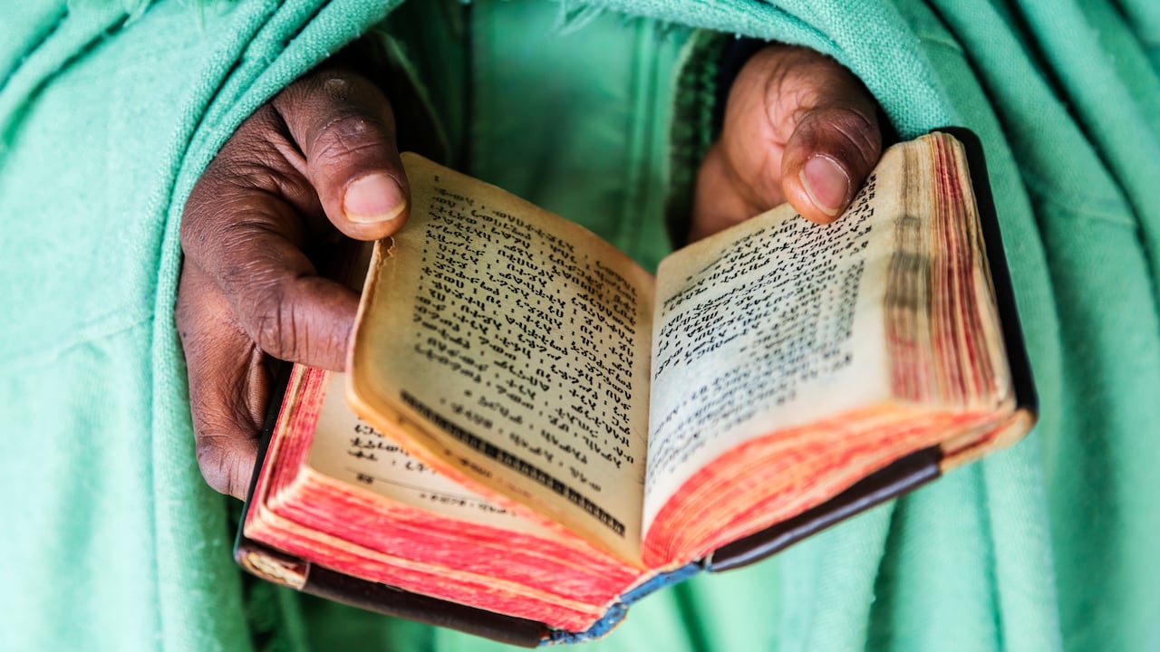 El pastor TB Joshua asegura que "cura" la homosexualidad.