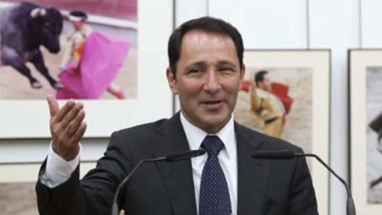 El torero colombiano César Rincón fue homenajeado en la plaza de toros de Las Ventas por sus triunfos que se iniciaron hace 20 años.