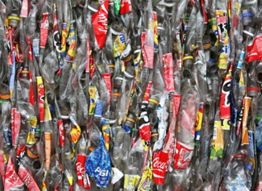 Según la Andi, el año pasado el país demandó cerca de 750.000 toneladas de residuos reciclables, de las cuales solo se recuperaron 645.200, lo que indica que 104.800 se quedaron literalmente en la basura.