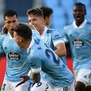 Murillo celebra un gol del Celta de Vigo frente al Osasuna junto a Santi Mina