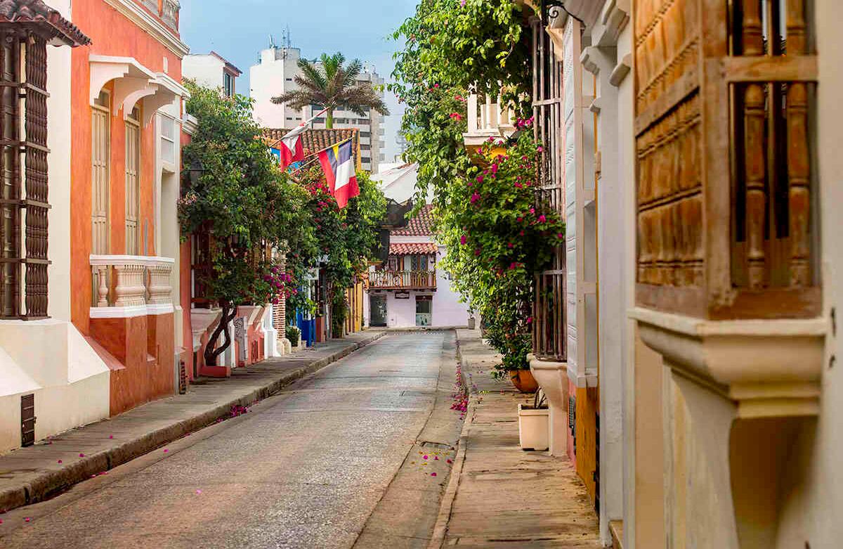 En poco tiempo, los casos de contagio en la ciudad han aumentado y suman 6.417, además de registrar 245 fallecimientos, según el reporte más reciente del Ministerio de Salud. Tico Angulo/SEMANA