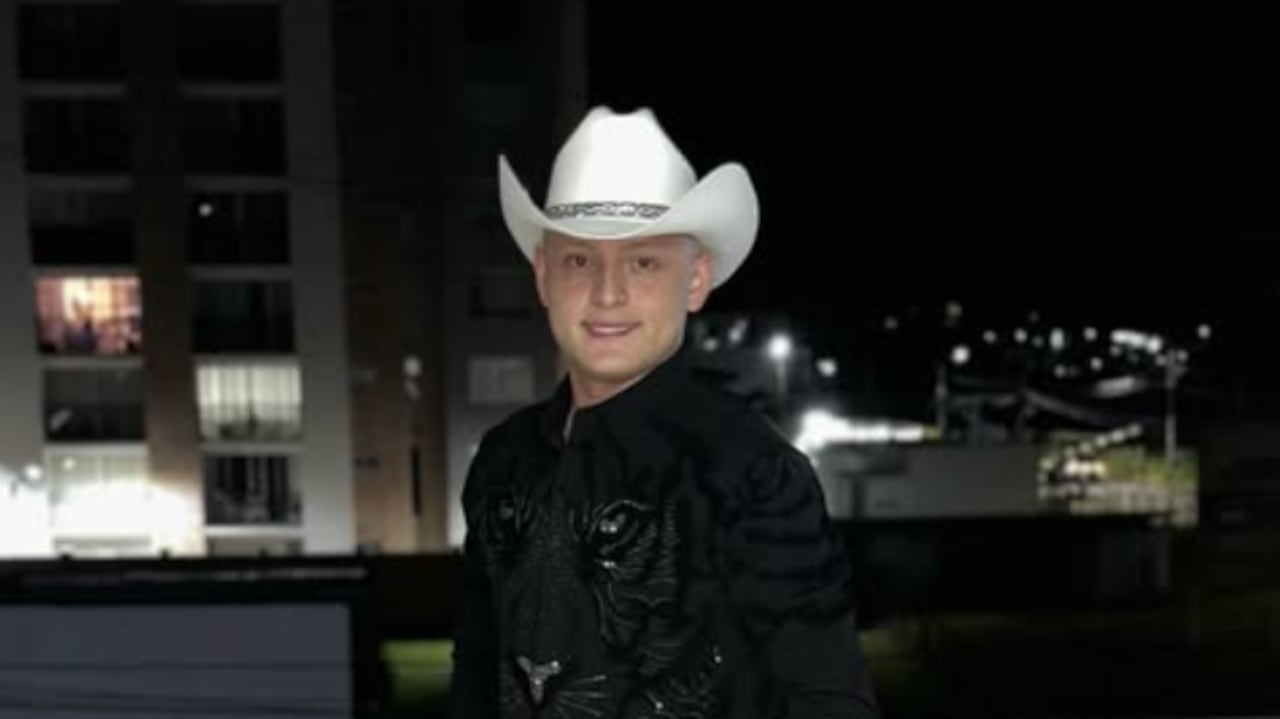 Él es Miguel Ayala, hijo de Giovanny Ayala que fue secuestrado.