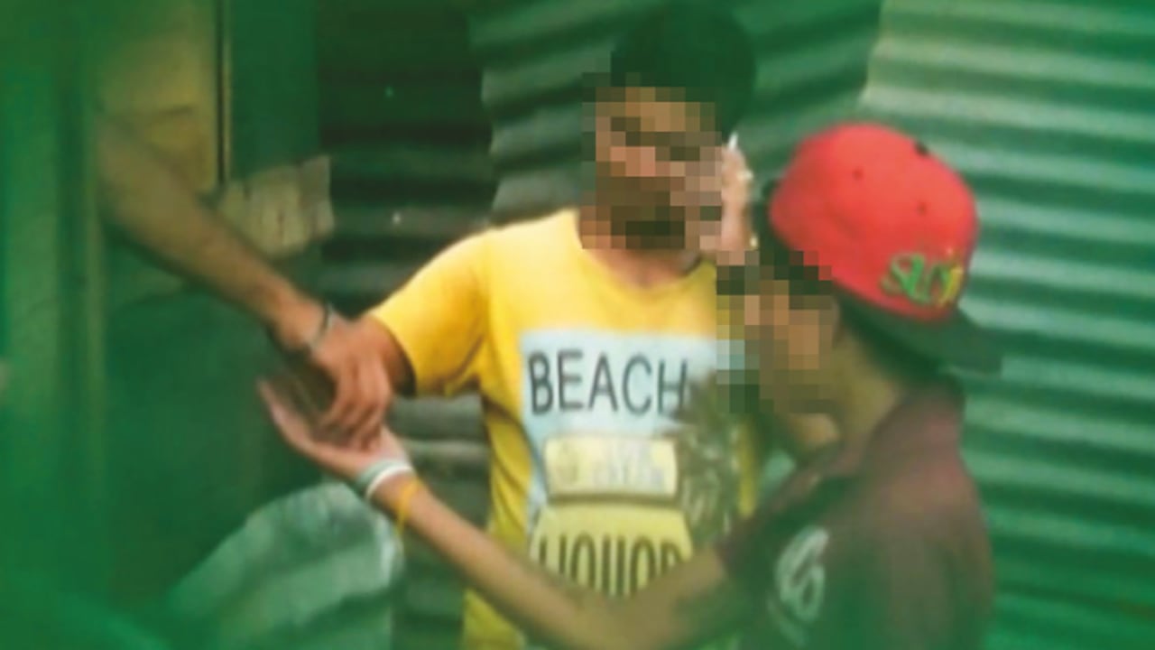 Una de las estrategias de las bandas de microtráfico es volver adictos a los niños. Se han detectado casos en los que incluso venden drogas a menores de 6 y 8 años de edad.