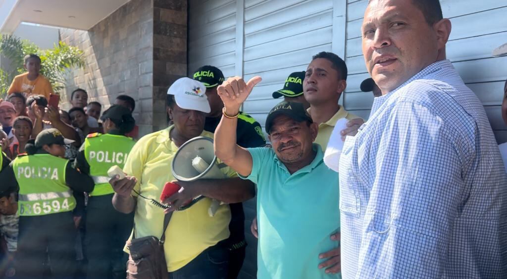 El papá de Lucho Díaz, la estrella del Liverpool, ya está en el municipio de Barrancas, tras ser liberado por el ELN.