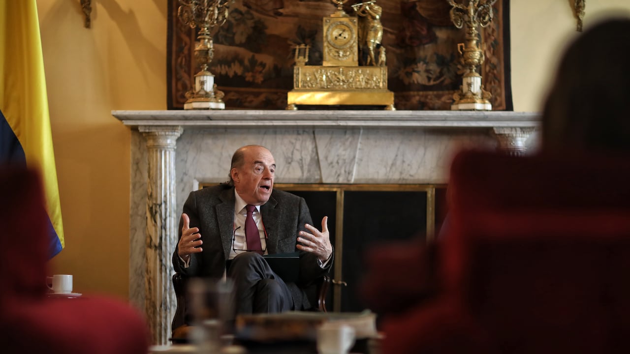 El canciller Álvaro Leyva dio detalles de la cumbre sobre Venezuela.