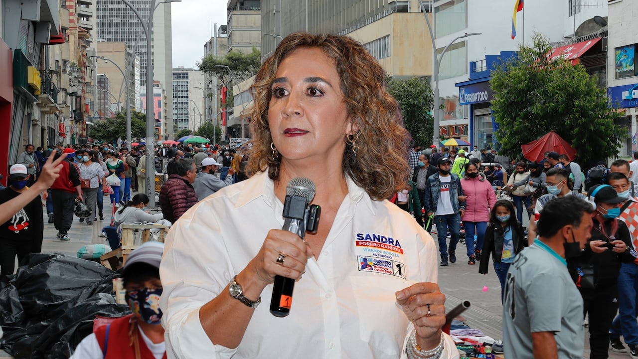 Sandra Forero denuncia toma del espacio público.
