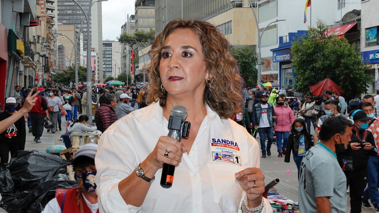 Sandra Forero denuncia toma del espacio público.