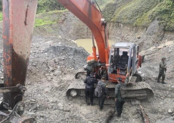 Autoridades destruyeron maquinaría que era usada para la minería ilegal en Buenaventura