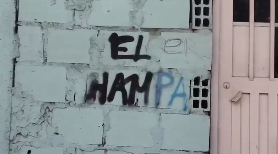 Mensajes de advertencia a la comunidad.