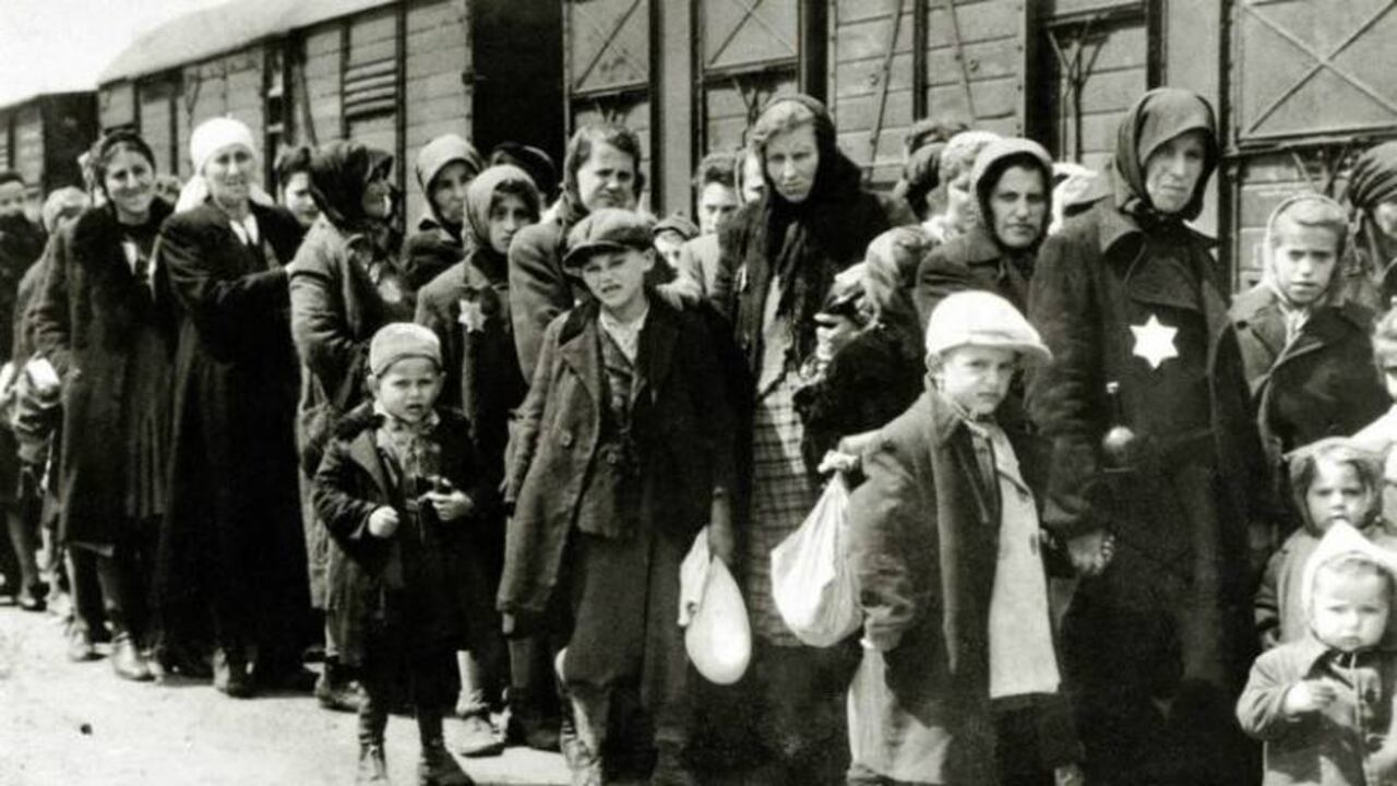 Al menos 1,3 millones de personas fueron enviadas a Auschwitz-Birkenau durante la guerra, el 90% de ellos eran judíos