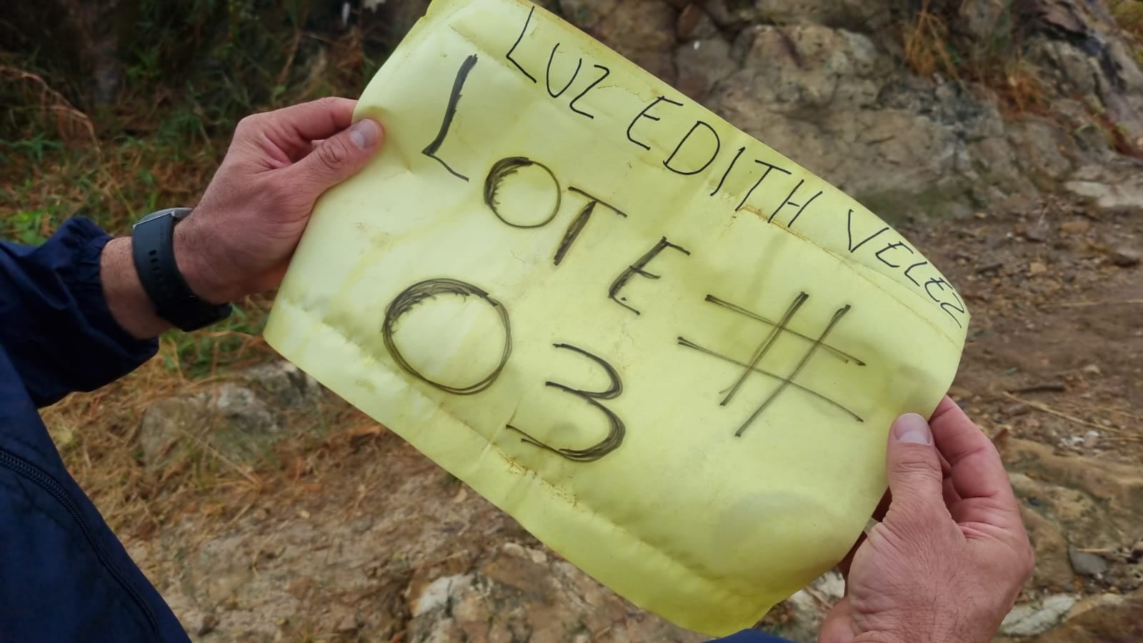 Desalojan, otra vez, a invasores en el cerro de La Antena, en Cali.