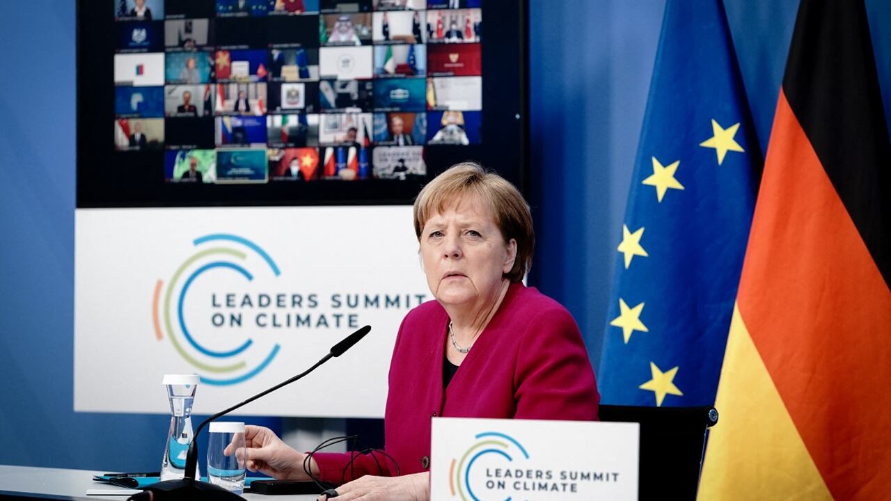 Ángela Merkel en cumbre sobre clima