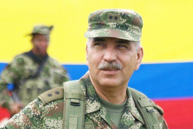 El general en retiro Ernesto Maldonado Guarnizo habría sido encontrado muerto en su vehículo.