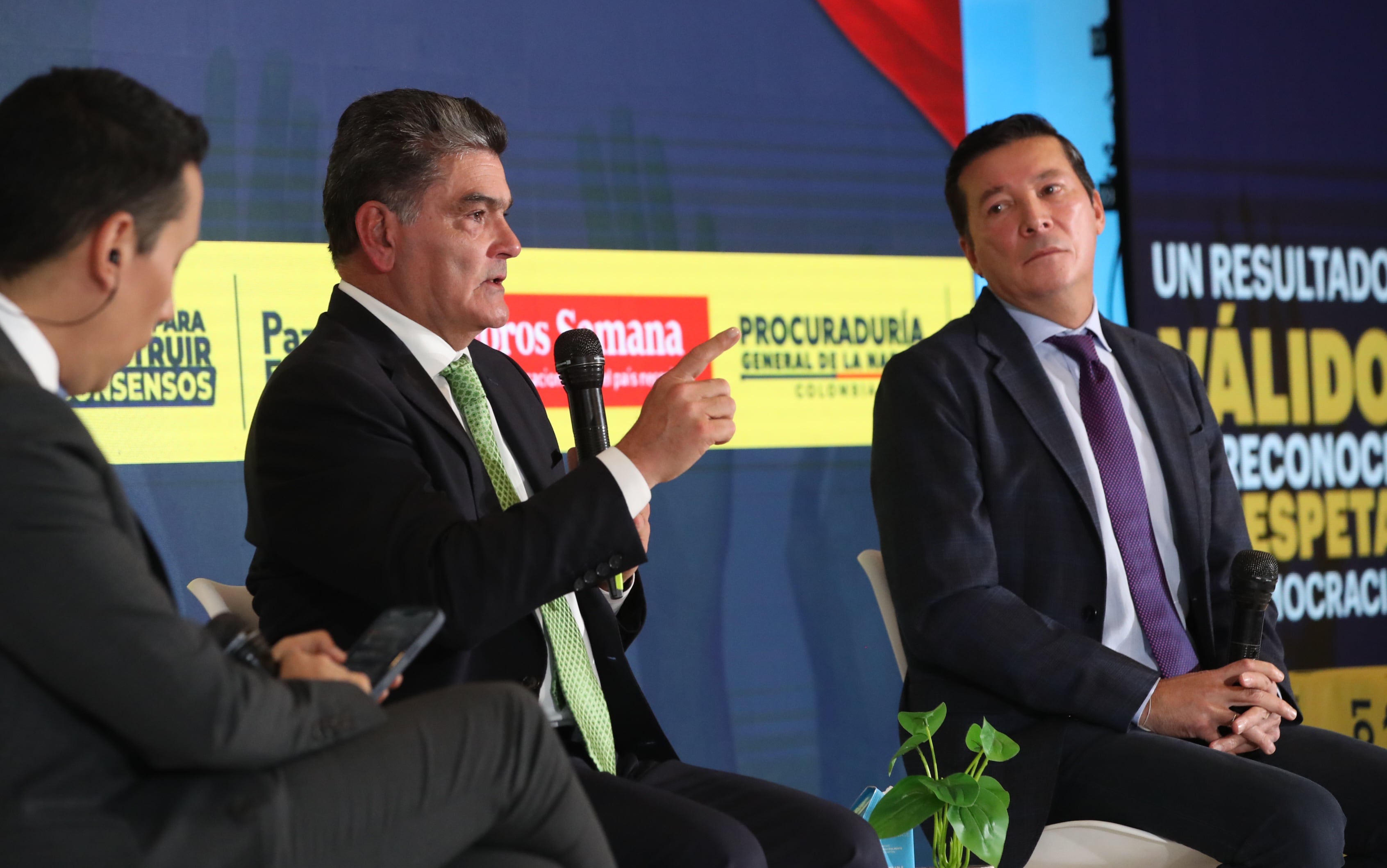 Elecciones en paz Gregorio Eljach Procurador General de Colombia ● Hernán Penagos Giraldo Registrador Nacional del Estado Civil Modera: Diego Bonilla Editor de Política de SEMANA