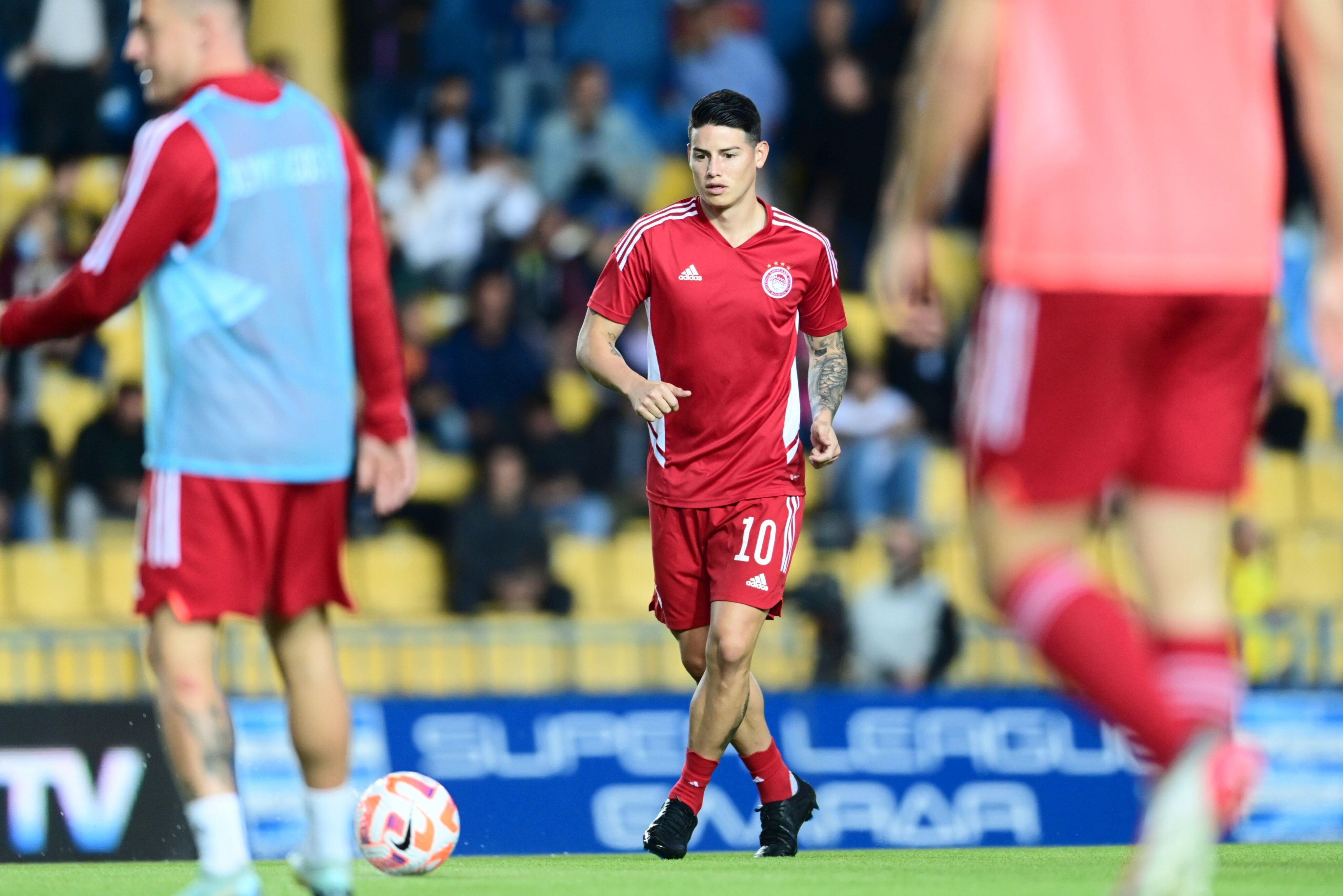 James Rodríguez fue inicialista ante Panetolikos.
