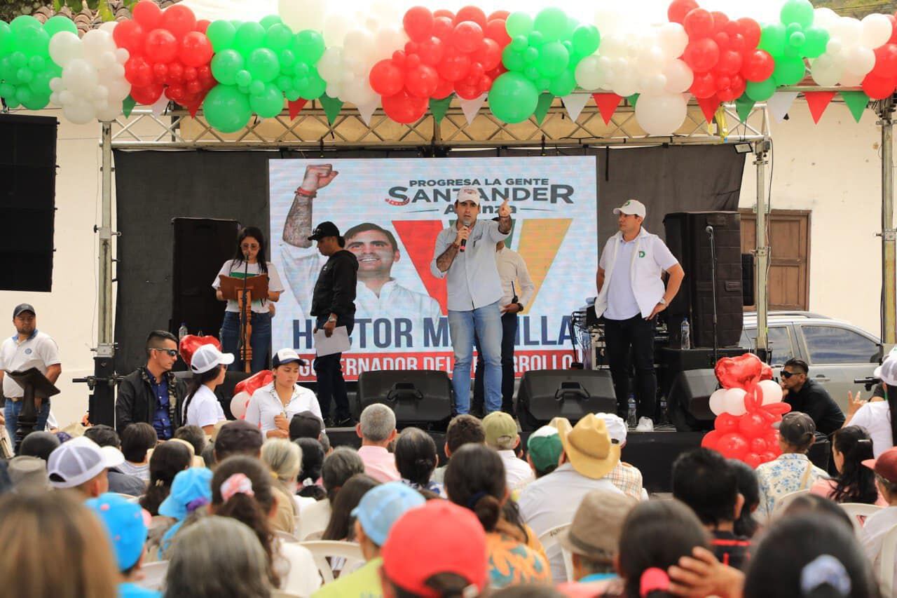 Héctor Mantilla, candidato a la Gobernación de Santander.