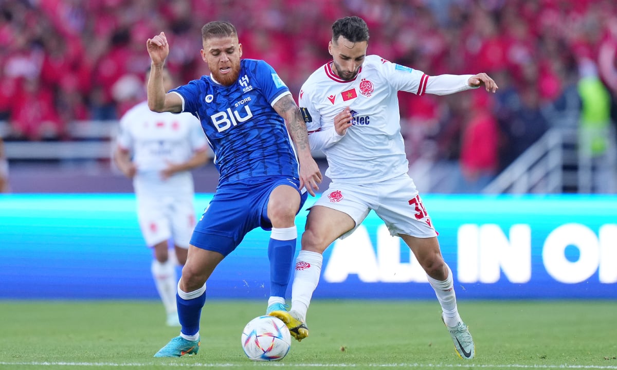 RABAT, MOROCCO - FEBRUARY 04: Gustavo Cuellar of Al Hilal battles for possession with Saifeddine Bouhra of Wydad Athletic Club during the FIFA Club World Cup Morocco 2022 2nd Round match between Wydad Athletic Club and Al Hilal at Prince Moulay Abdellah on February 04, 2023 in Rabat, Morocco. (Photo by Getty Images/Angel Martinez - FIFA/FIFA)