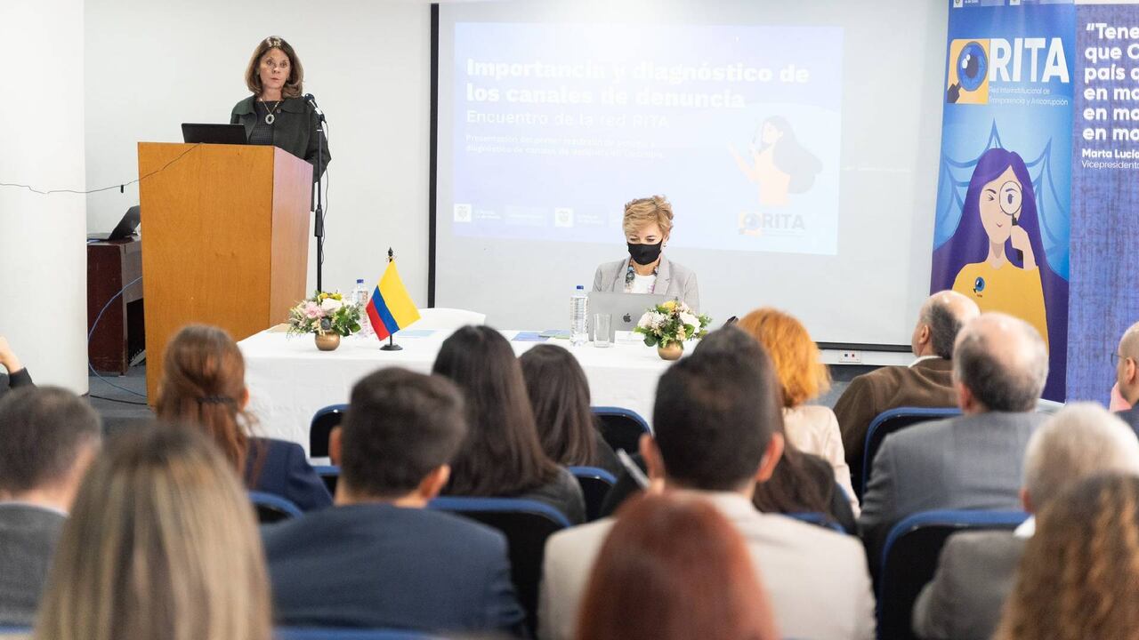 "No podemos dejar que a punta de populismo nos vendan la idea de que todo está corrupto, porque no es cierto”, dijo la canciller.