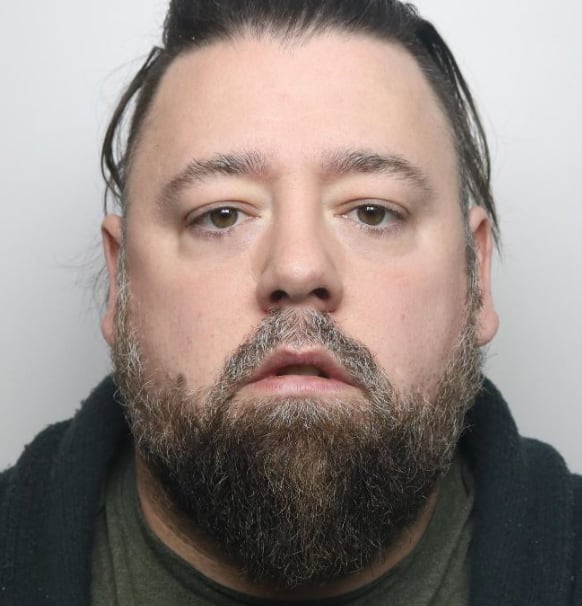 mató a su hijastro a golpes padrastro reino unido