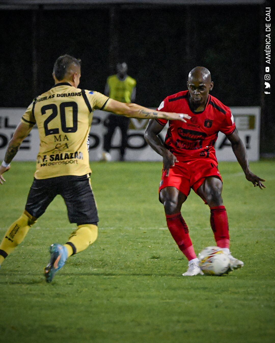 América visitó a Águilas Doradas en la fecha 13