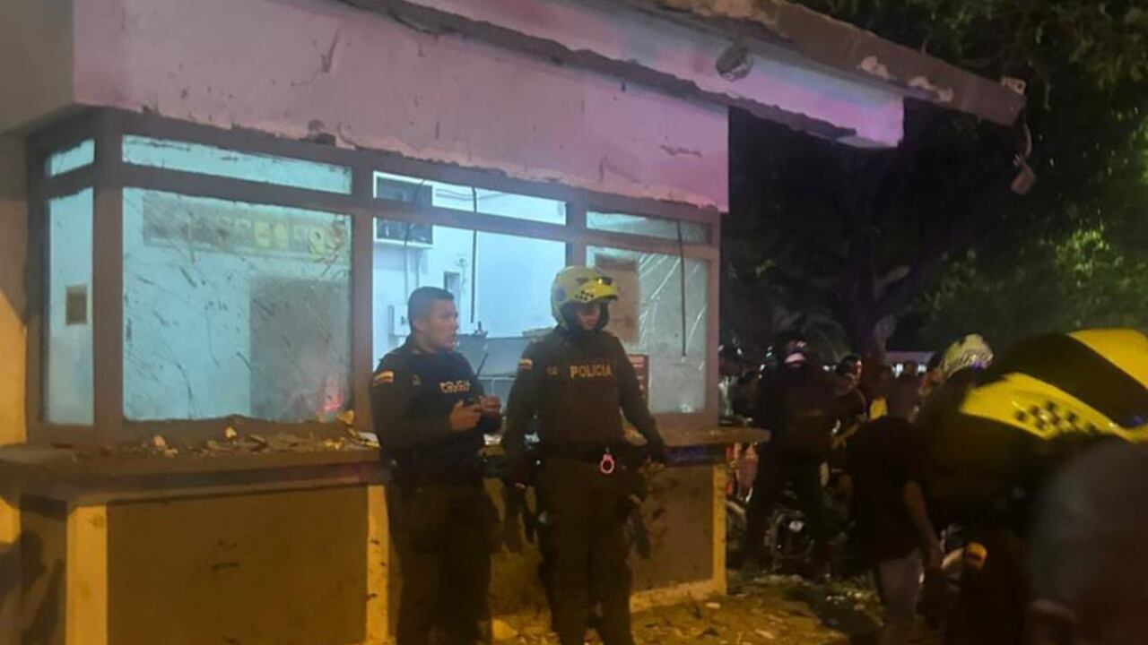Explosión en CAI en Cali.