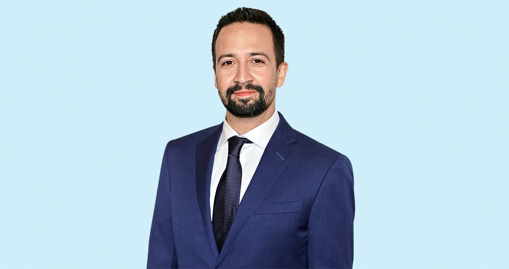 Lin-Manuel Miranda es un compositor, letrista, actor, cantante, dramaturgo y productor estadounidense, creador y protagonista de los musicales de Broadway In the Heights y Hamilton.