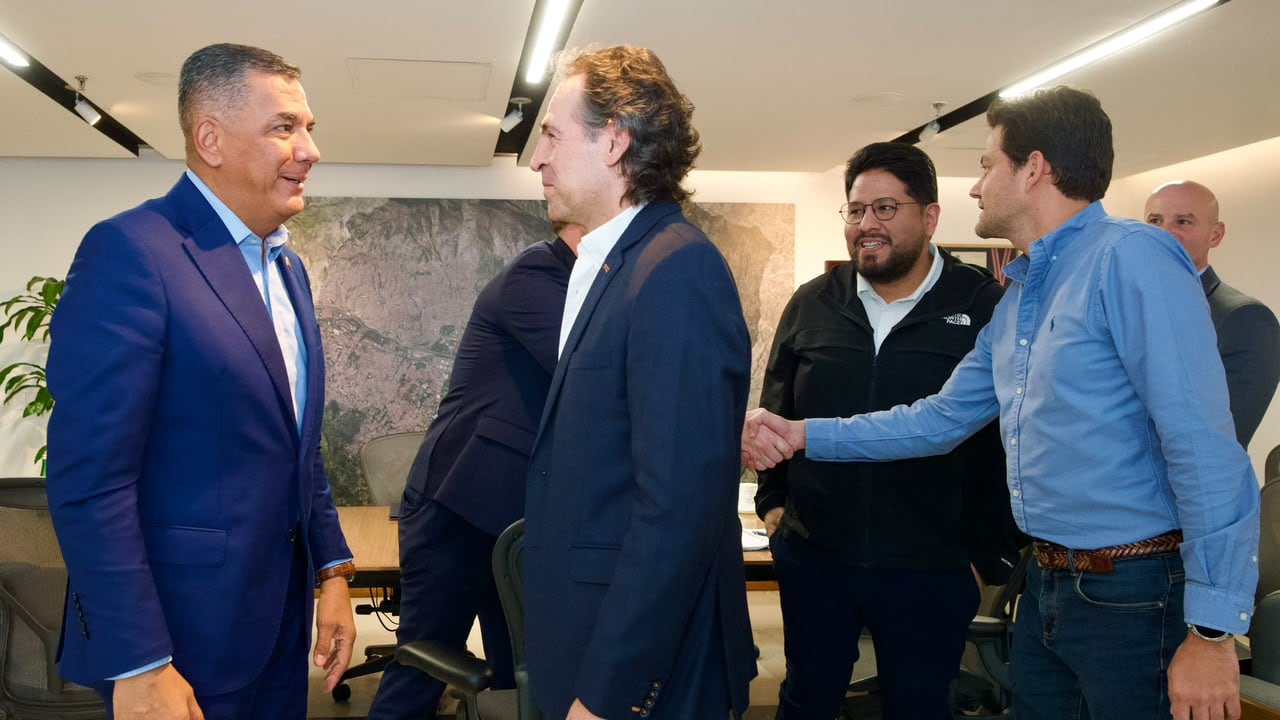 El ministro de Defensa, Jorge Mora, y el alcalde de Medellín, Federico Gutiérrez, anunciaron la estrategia.