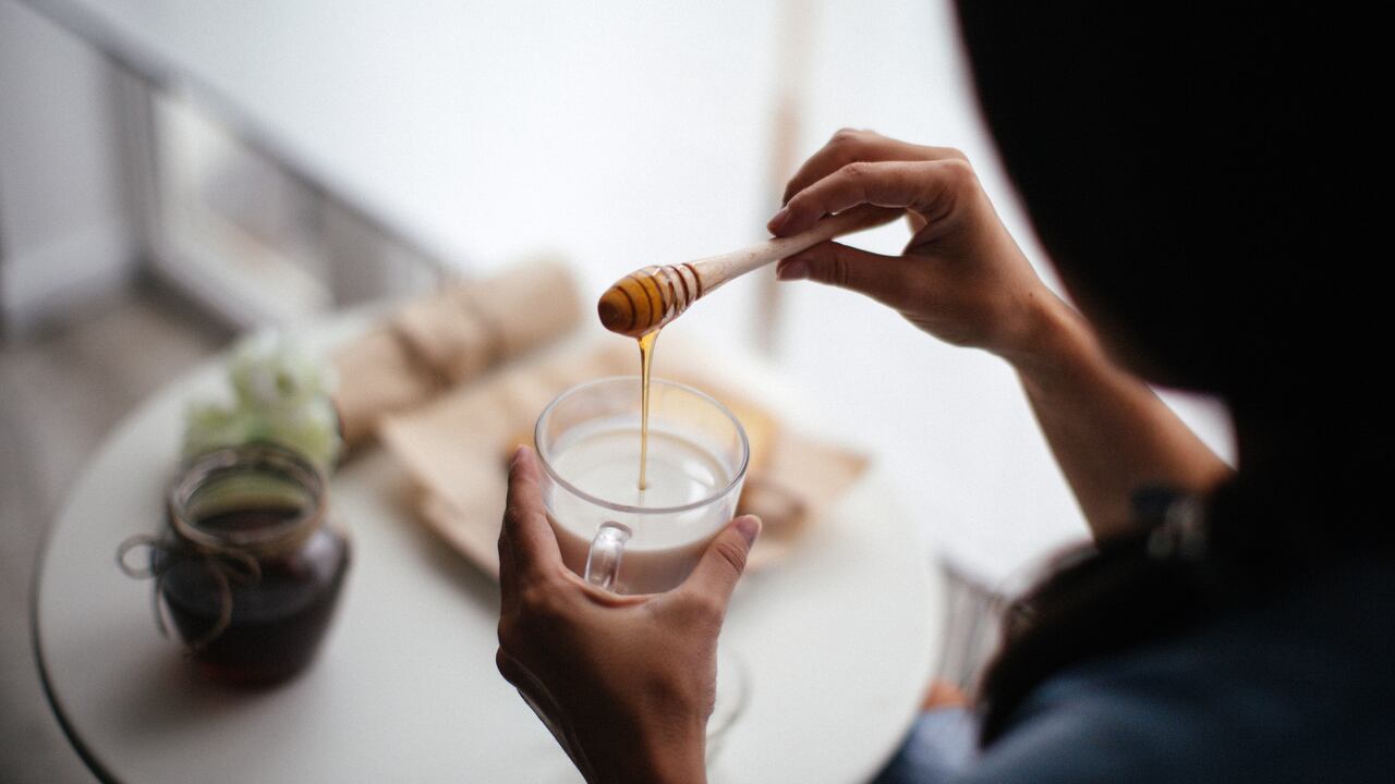 La miel tiene propiedades antioxidantes.