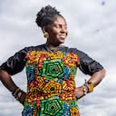 Francia Márquez nació en la vereda Yolombó, zona rural de Suárez, Cauca. Tiene formación como abogada en la Universidad Santiago de Cali.