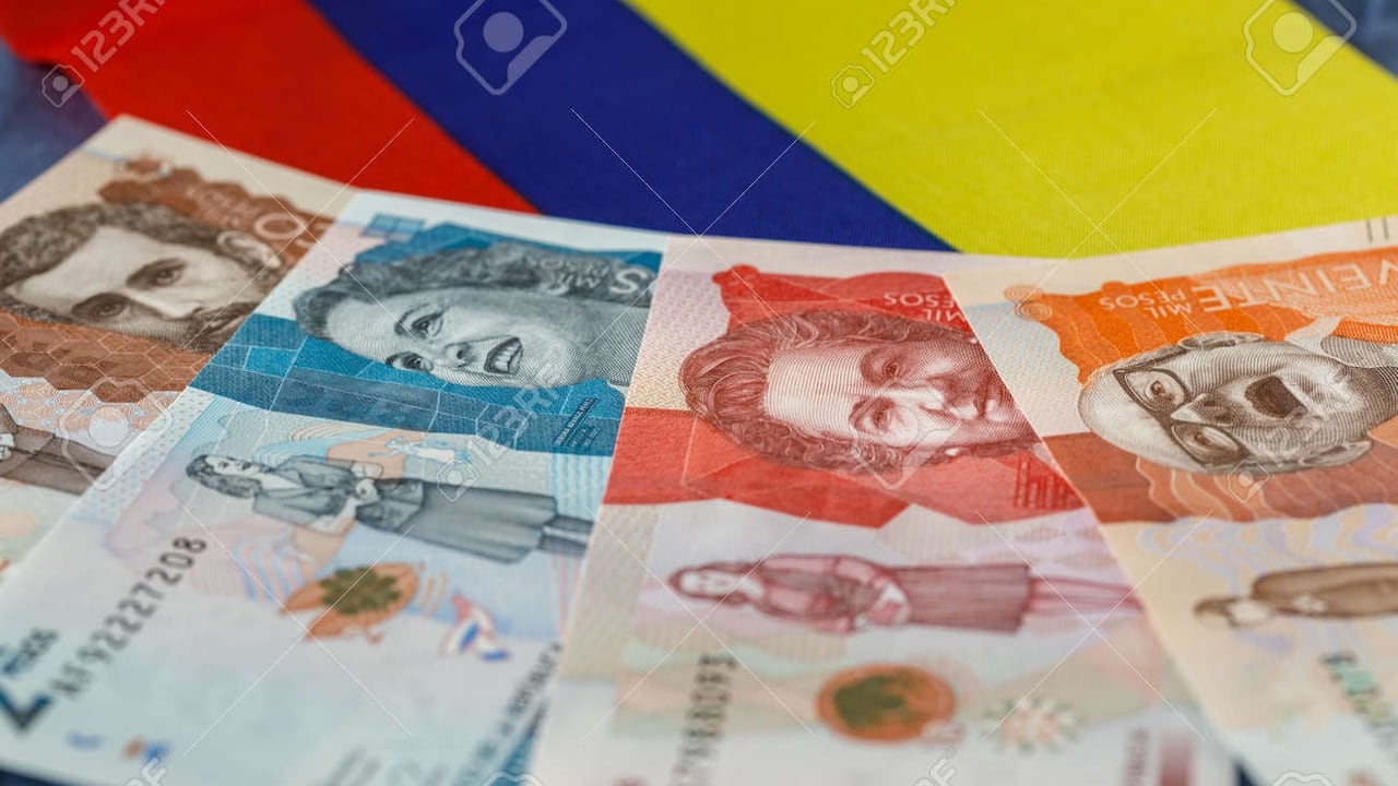 Muchas personas aún pagan sus compras con dinero en efectivo.