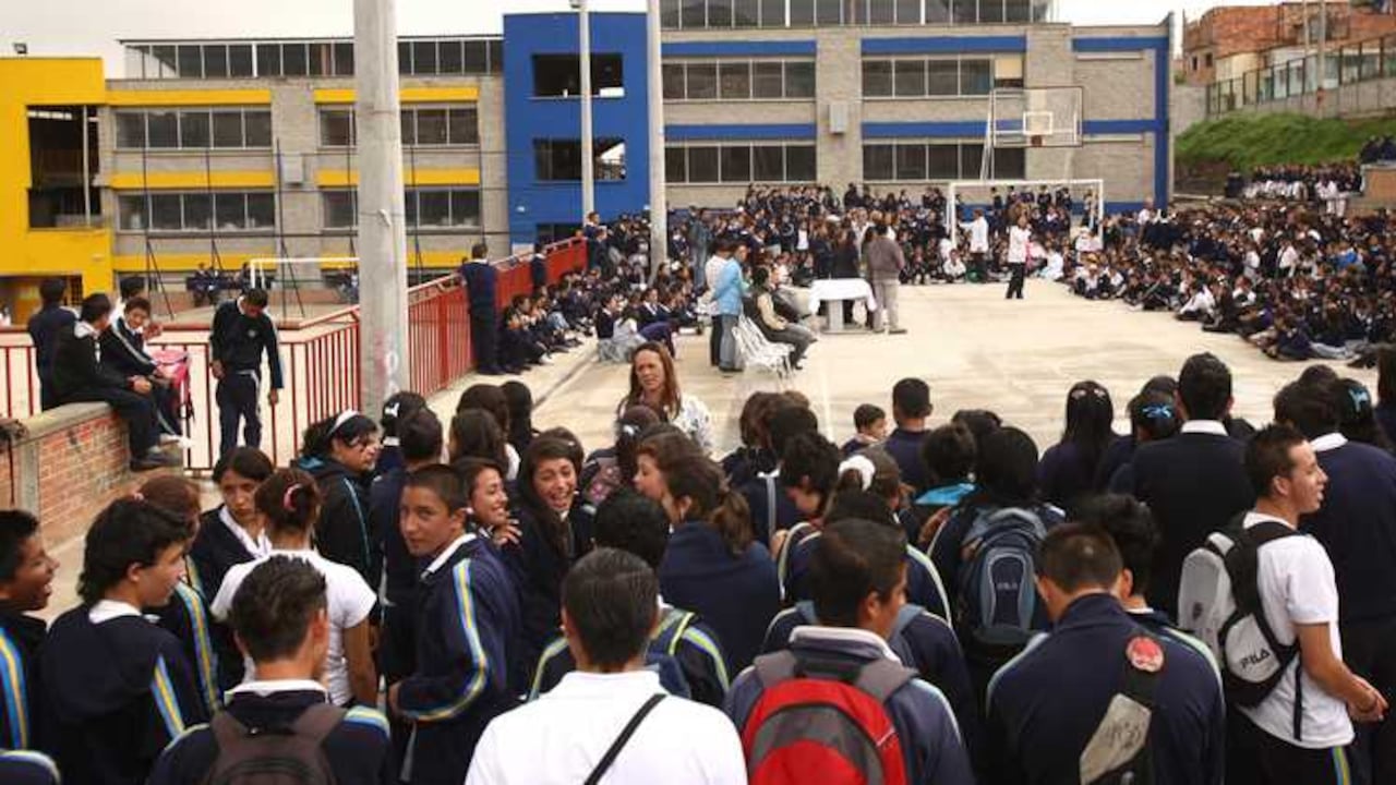 El aumento de la población en Soacha ha generado que los colegios no den a basto.