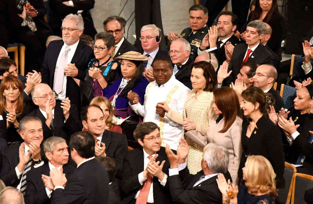 Víctimas de las FARC. Héctor Abad Faciolince, Pastora Mira, Liliana Pechené, Léyner Palacio, Clara Rojas, Fabiola Perdomo, Ingrid Betancourt. 
