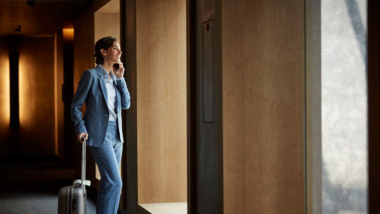 Los viajes de trabajo no resultan divertidos para quienes deben hacerlo como parte de sus obligaciones.