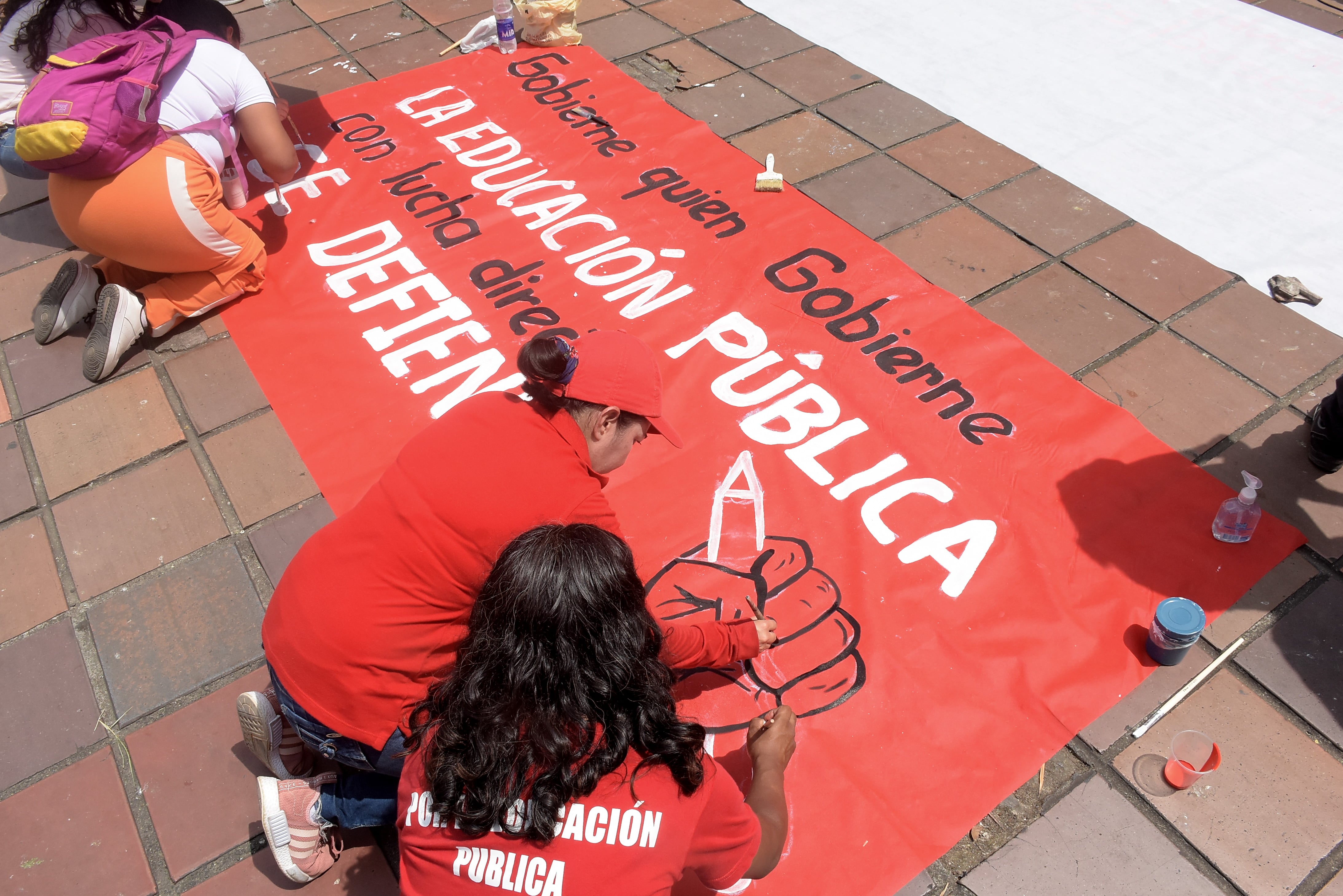 En la Plazoleta de San Francisco se reunieron los maestros del departamento en apoyo al Paro Nacional convocado por FECODE desde el pasado 12 de Junio.