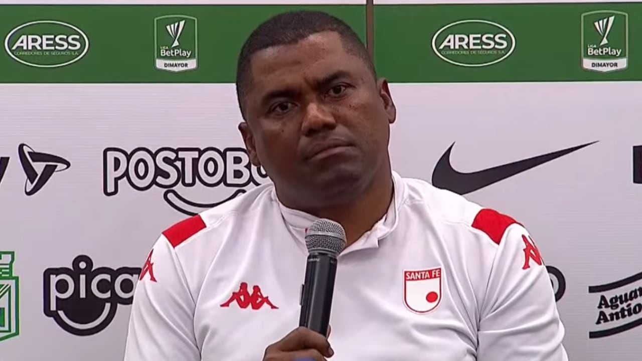 Hubert Bodhert terminó muy molesto por el nivel del equipo.