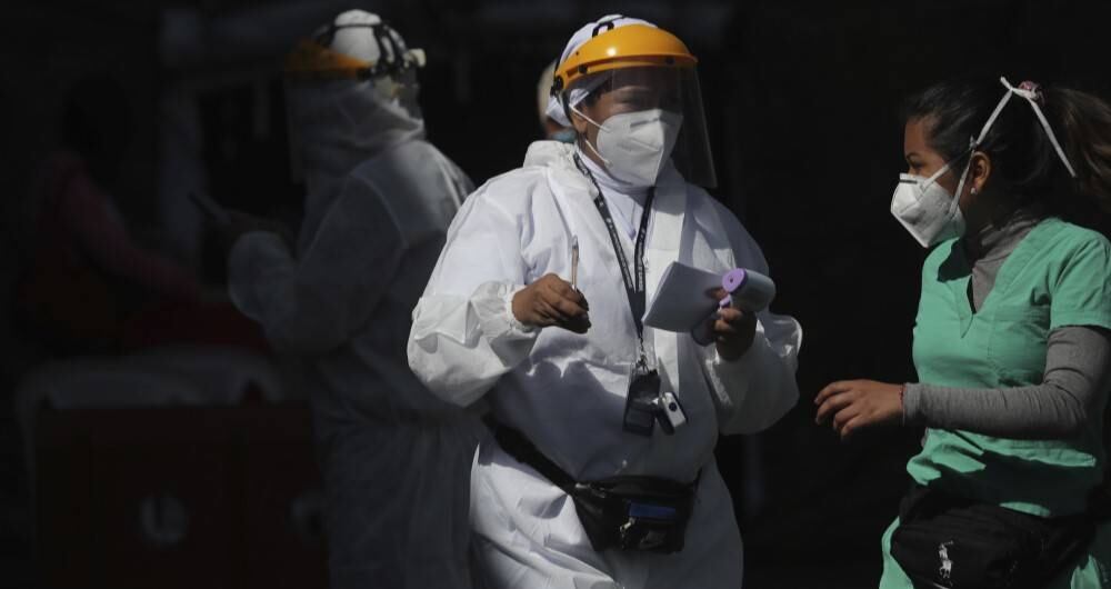 Lasso dio un giro hacia la derecha en la nación de 17,7 millones de habitantes, dio prioridad a la salud para enfrentar al coronavirus.